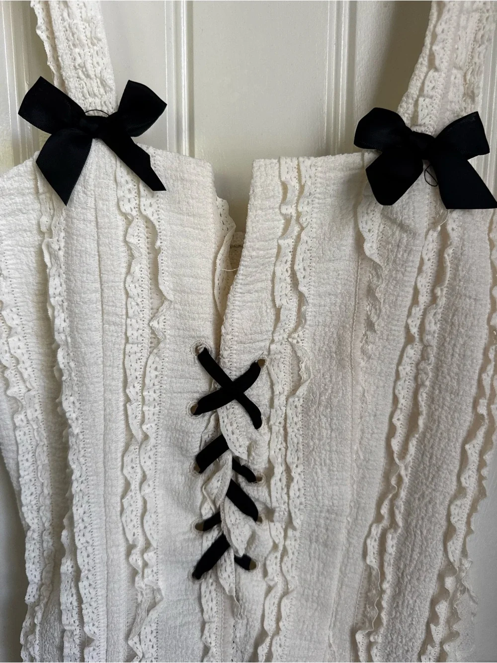 SHEIN Cream Lace-Up Ruffle Tank Top with Black Bows - Picture 2 of 4